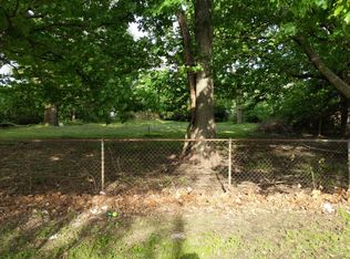 1504 N McKinley Ave, Champaign, IL 61821