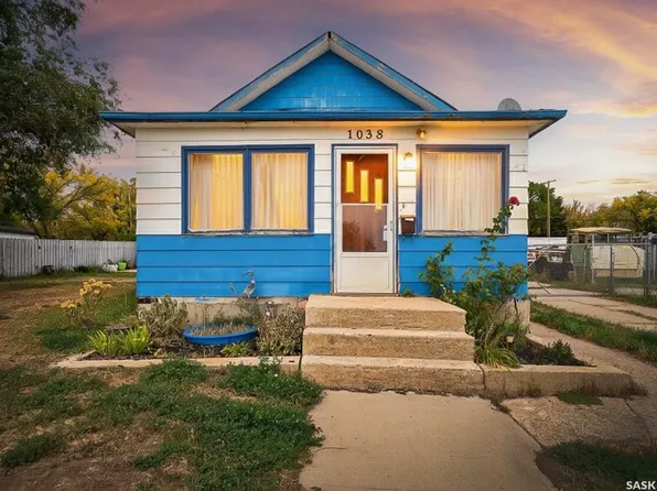1038 Athabasca STREET E, Moose Jaw, SK S6H 0N2