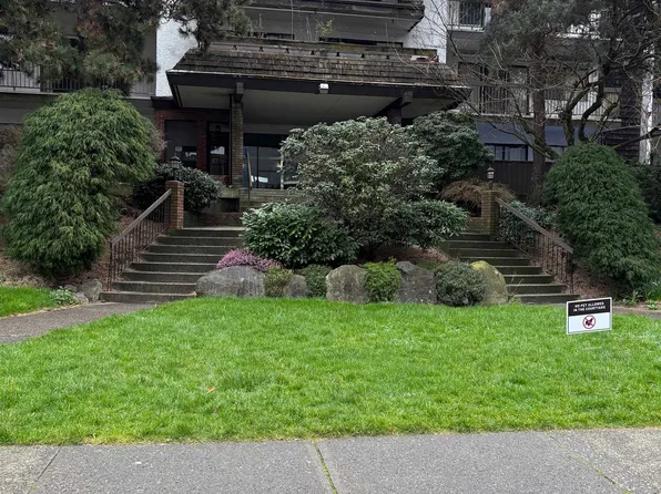 6560 Buswell St #206, Richmond, BC V6Y 2G7