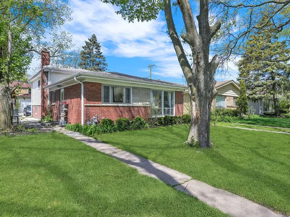 9928 N Crawford Ave, Skokie, IL 60076