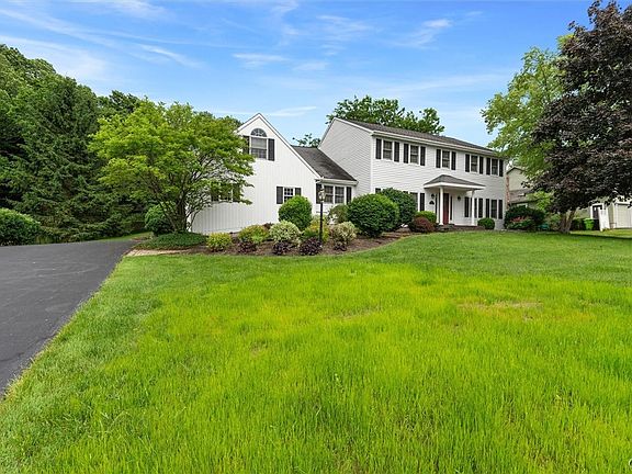 2nd image of 5114 Shiraz Ln