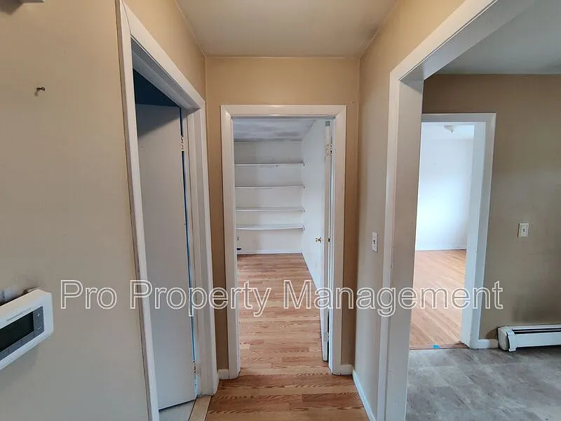2 bed, 1.0 bath, $1,995 — Photo 4