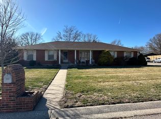 1001 Fairlawn Ave, Marshall, MO 65340
