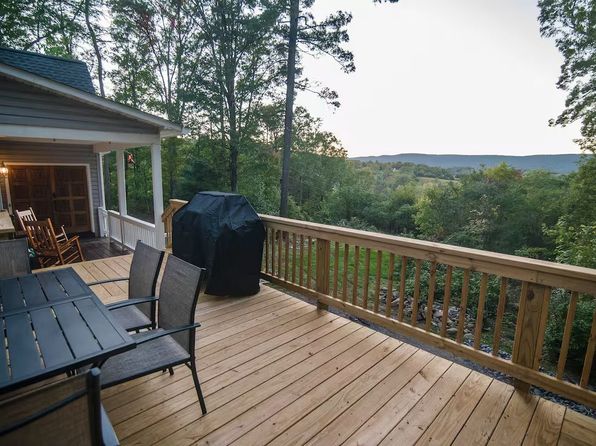 381 Thompson Hollow Rd