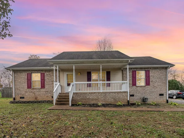 305 Nikita Dr, Portland, TN 37148