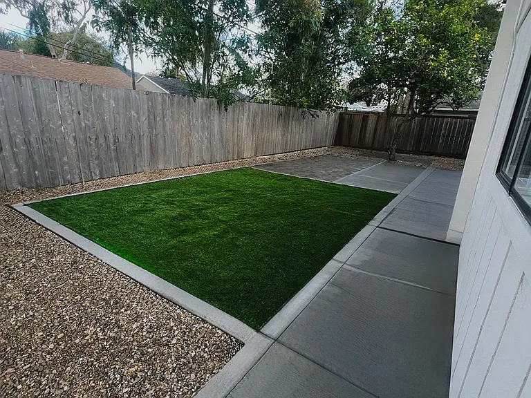 152 Cuesta Dr — Photo 12