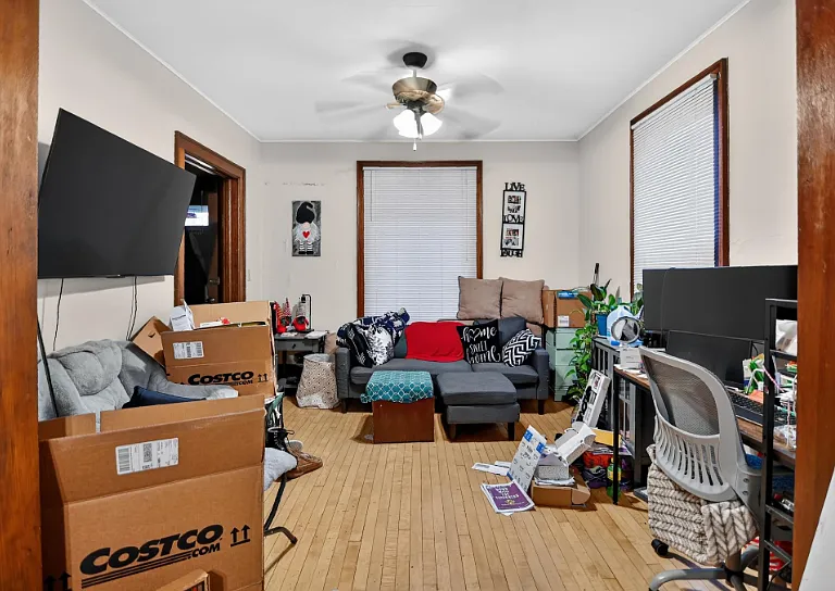 822 E Dayton St #1 — Photo 2