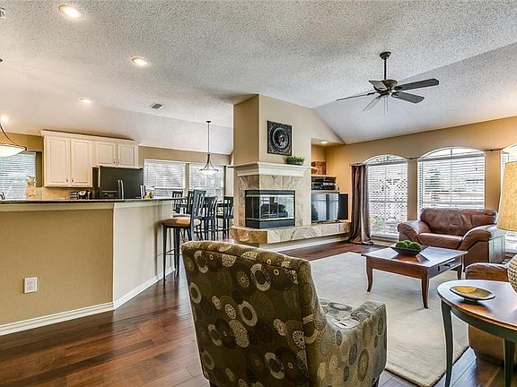 4th image of 2212 Sagebrush Dr