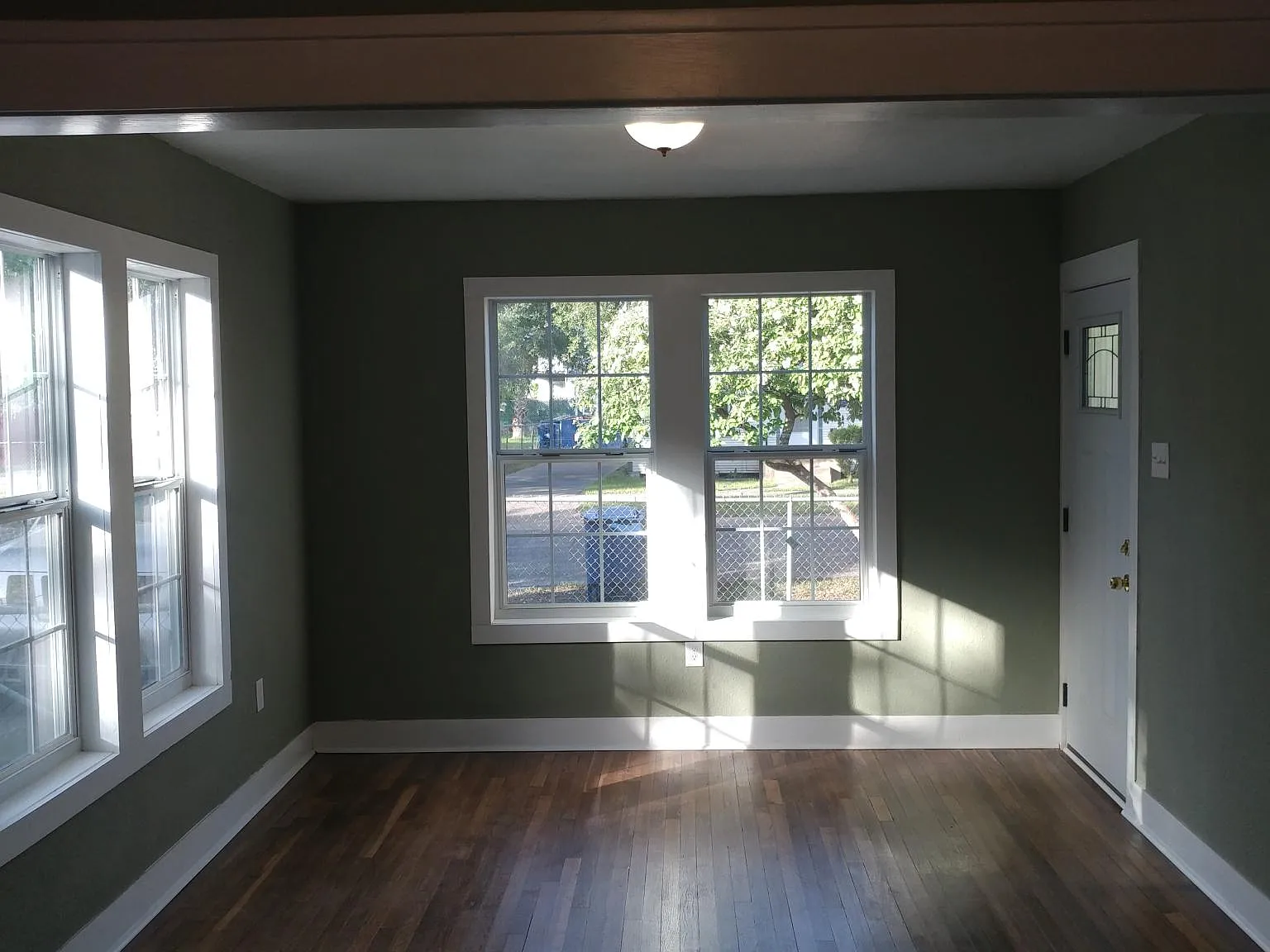 2 bed, 828 sqft, $1,200 — Photo 3