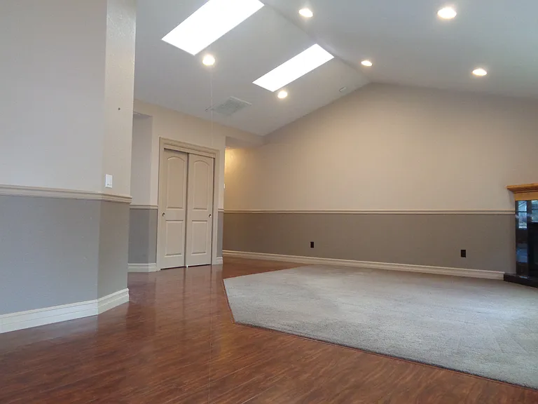 6439 Robin Hood St SE — Photo 9