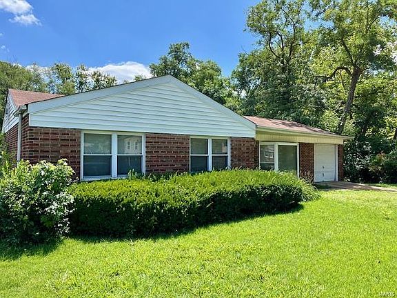 2nd image of 8679 Spoon Dr