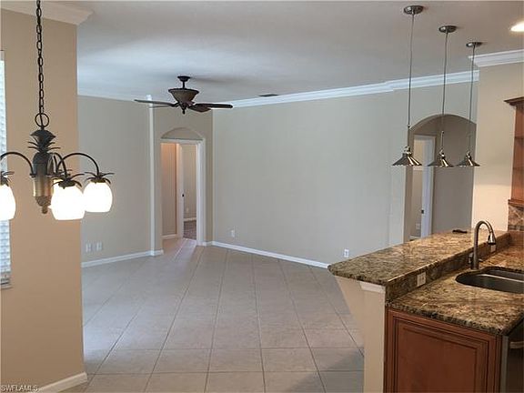 4th image of 22794 Fountain Lakes Blvd