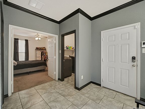 5th image of 2127 Flora Vista
