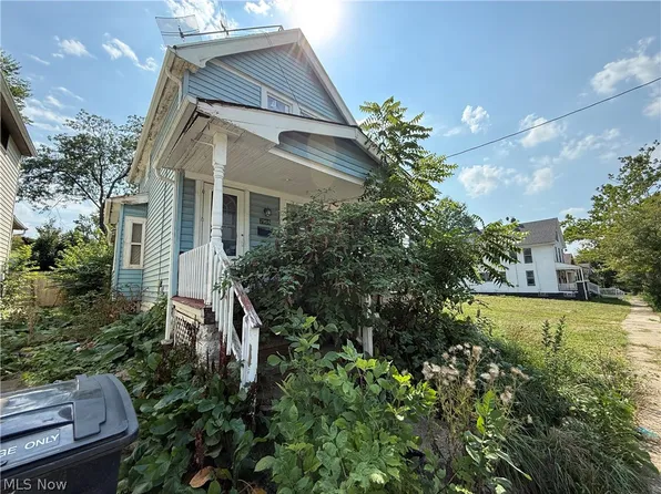 7908 Vineyard Ave, Cleveland, OH 44105