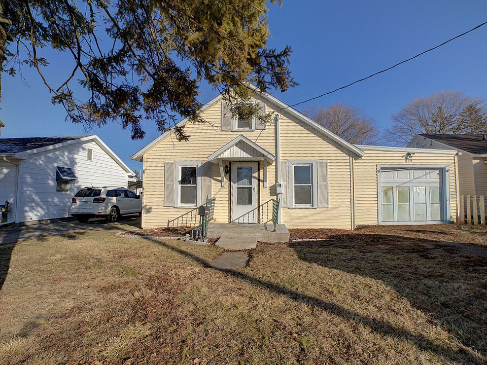 1st image of 850 E Chestnut St