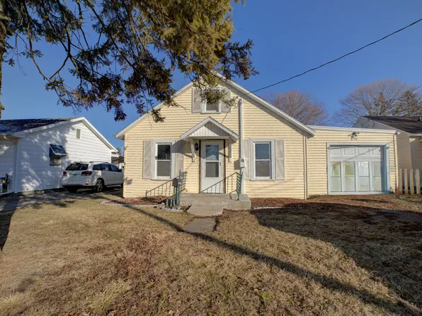 850 E Chestnut St, Hoopeston, IL 60942