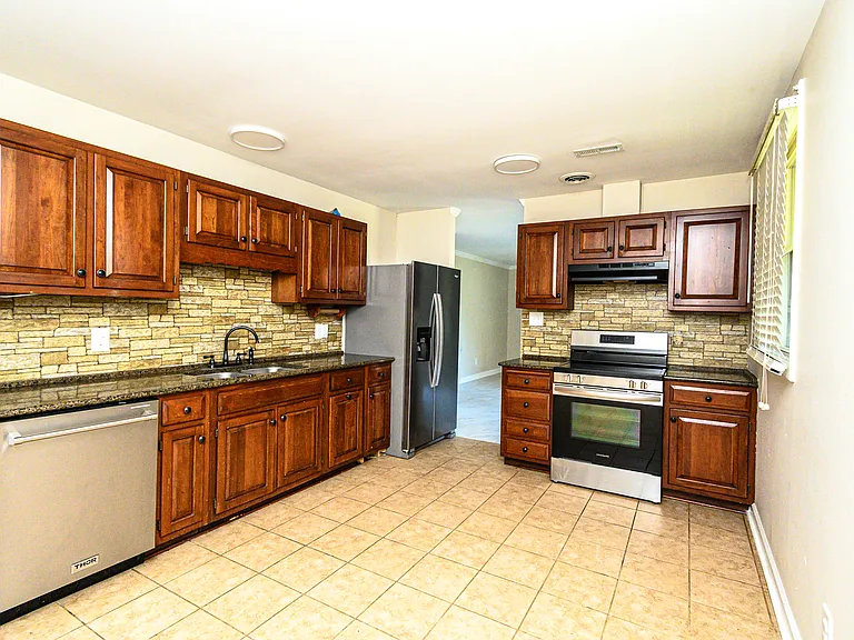 2942 Cheyenne Dr — Photo 4