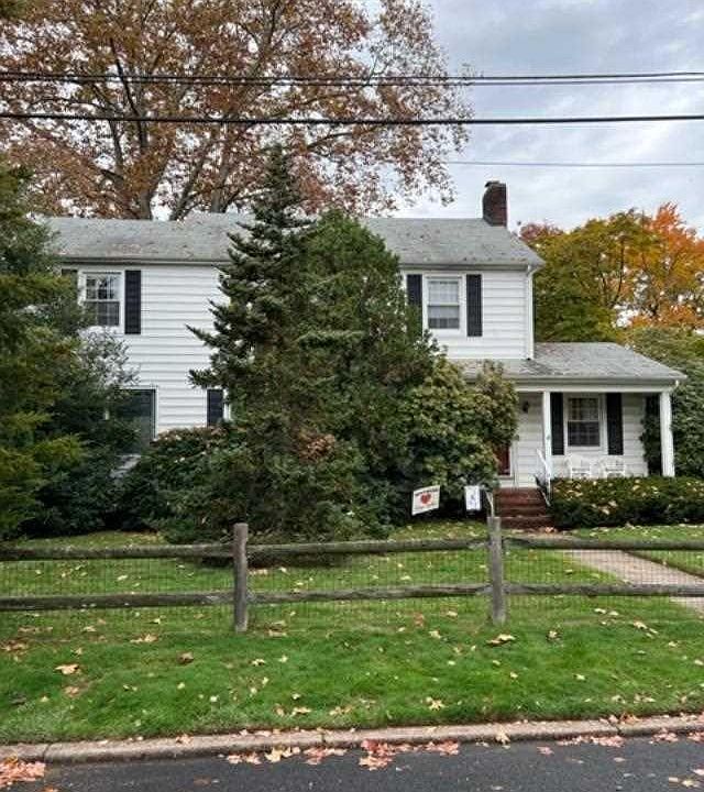 1st image of 52 8th Ave