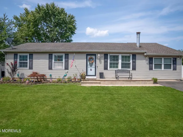 1344 Cable Avenue, Beachwood, NJ 08722