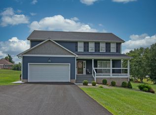 432 Crowfield Cir, Lewisburg, WV 24901