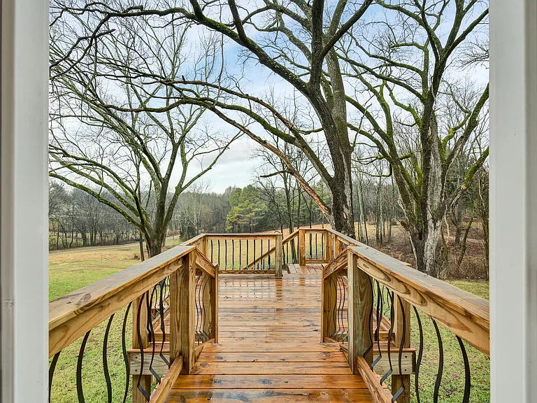 1215 Sweetwater Vonore Rd — Photo 20