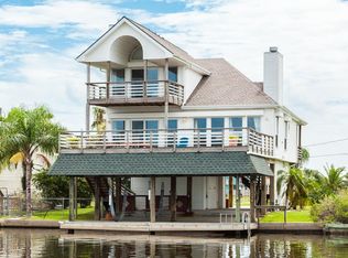 4822 Jamaica Cove Rd, Jamaica Beach, TX 77554