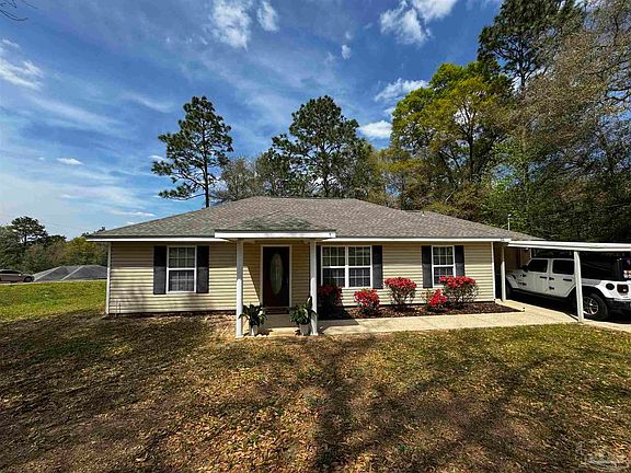 2nd image of 301 Panama Dr
