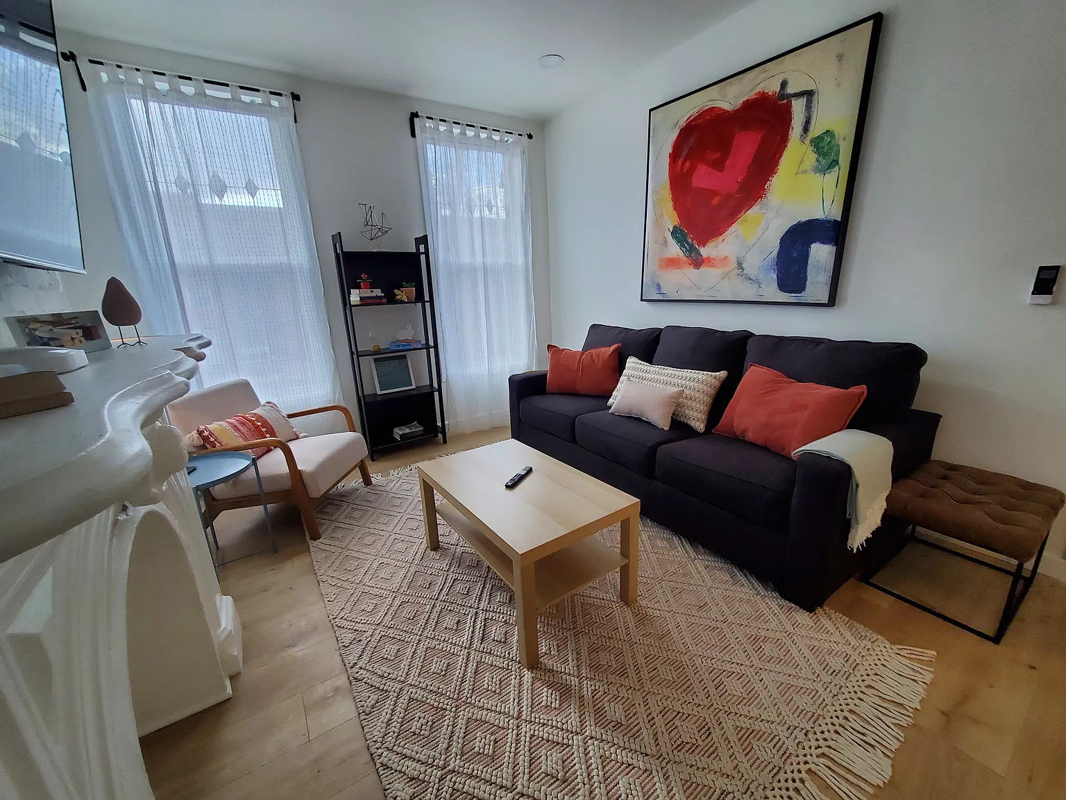 1 bed, 700 sqft, $2,650 — Photo 2