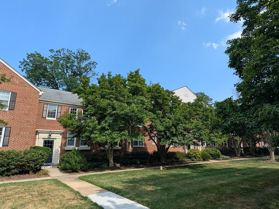 1st image of 1501 Belle View Blvd APT B2