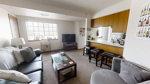 537 S Van Buren St #D Photo 1