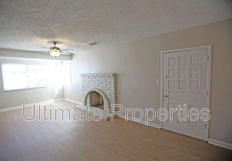 6755 W Montebello Ave — Photo 18