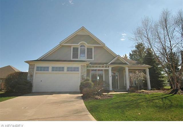 1st image of 110 Stonehaven Ct