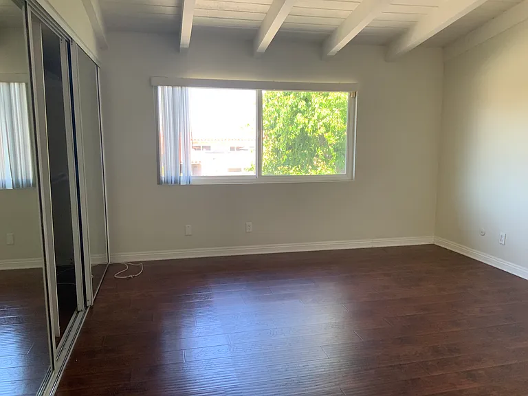 421 Vista Parada — Photo 14