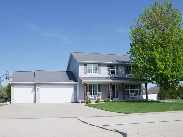 W6464 Cherrybark Cir, Menasha, WI 54952