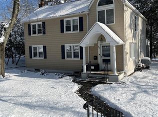 95 Hillside Ave, Livingston, NJ 07039