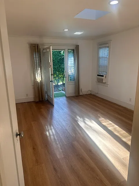2 bed, 800 sqft, $3,450 — Photo 4