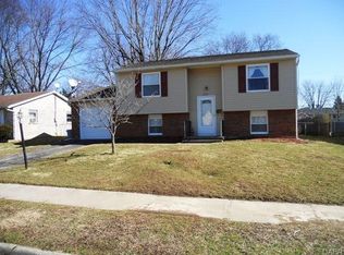 825 Moccasin Trl, Xenia, OH 45385