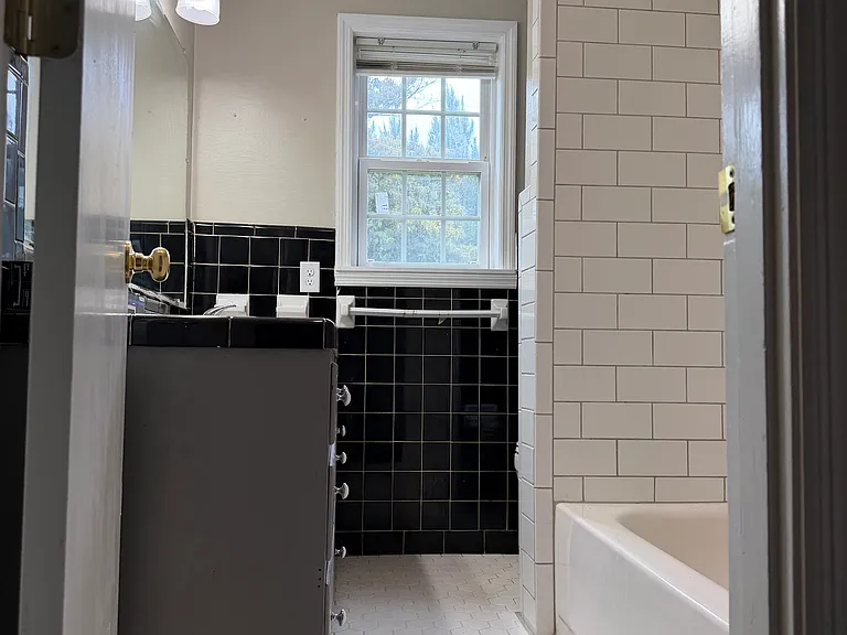 521 Ty Ty Sparks Rd — Photo 8