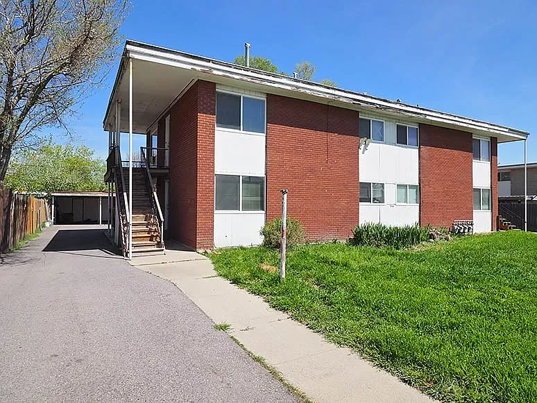 3064 W Beaver Cir