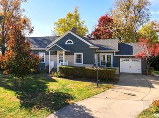 303 S Harris St, Delavan, IL 61734