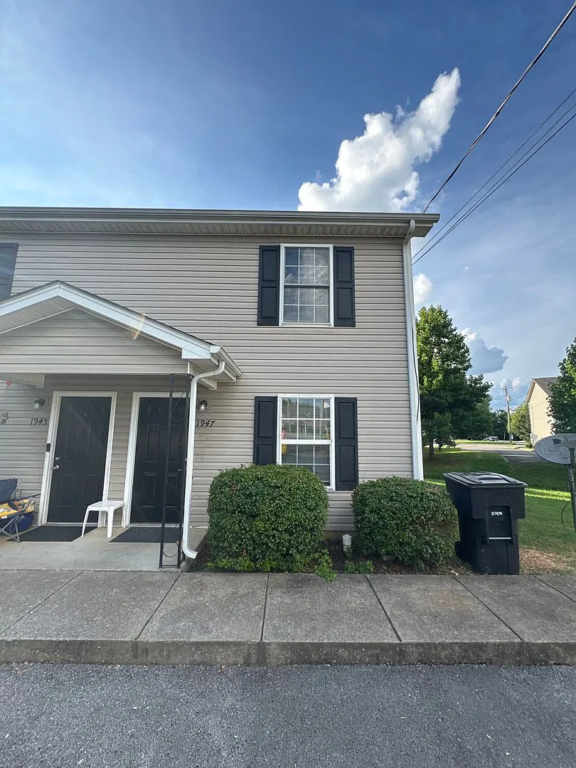 Charming 2-Bedroom Duplex in Murfreesboro! Updated Interior & Convenient Location! — Photo 2