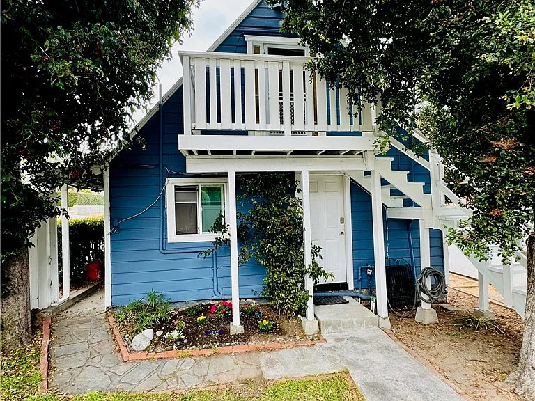 24263 Los Codona Ave #C — Photo 1