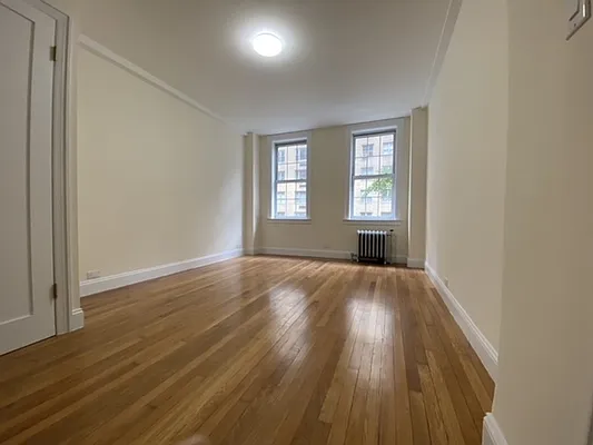 Rented by City Connections Realty | media 28