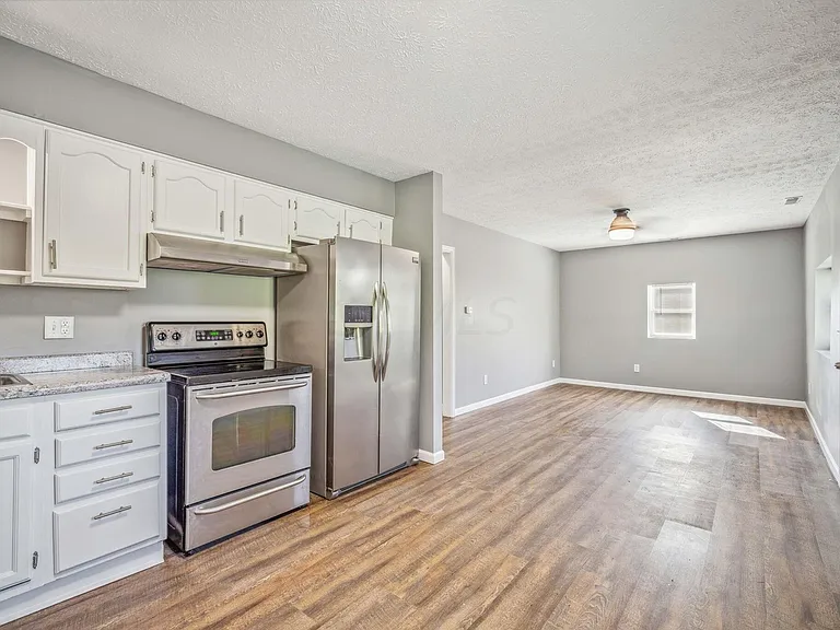 3146 F Ave — Photo 3