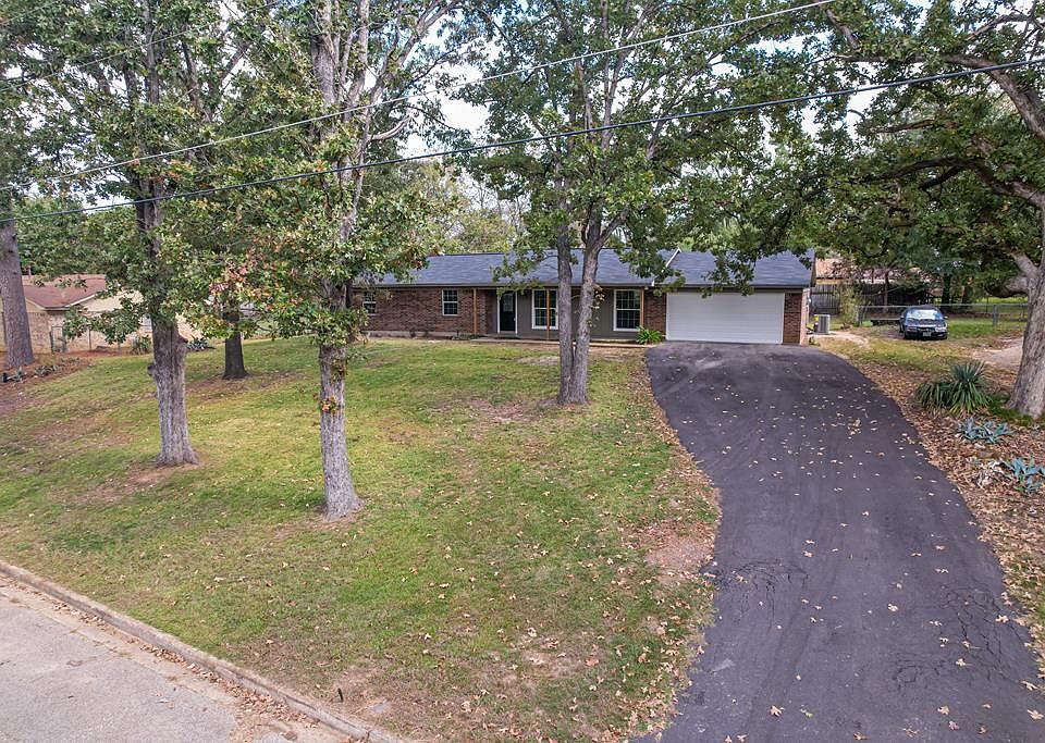 1st image of 114 Juniper Dr