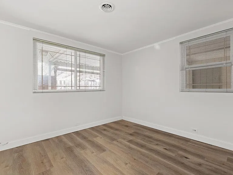 166 Northwestern Ave — Photo 18