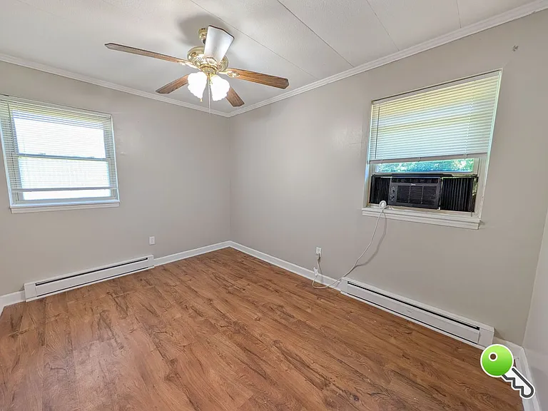 710 Floy Dr — Photo 5