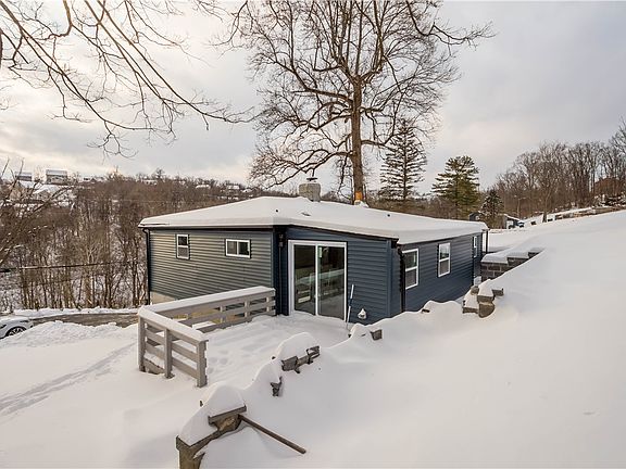 3rd image of 933 Boyce Rd