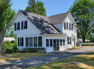 418 Allen Rd, North Syracuse, NY 13212