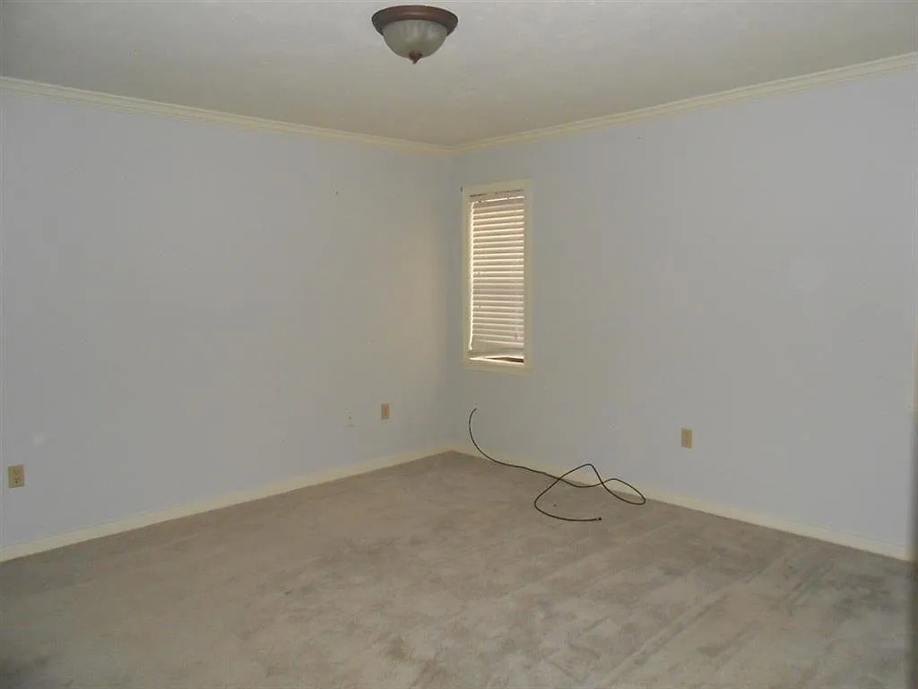 Building Photo - 342 Wicklow Cir
